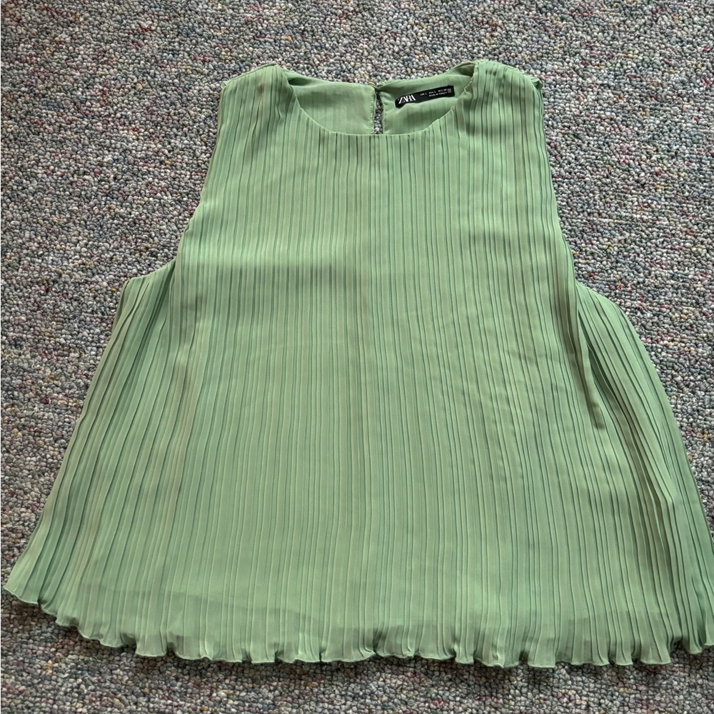 Zara Large Green Sleeveless Ruffle Blouse Top